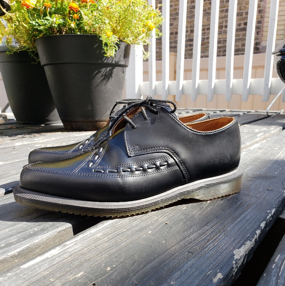 Dr Martens Ally Lace Up oxford